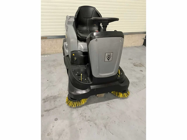 Karcher km 90/60 r bp opzit veeg/zuigmachine dubbele borstels - afbeelding 11 van  16