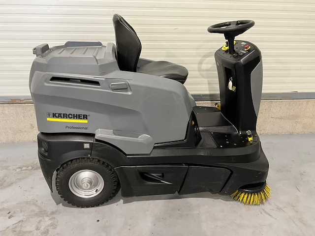 Karcher km 90/60 r bp opzit veeg/zuigmachine dubbele borstels - afbeelding 12 van  16