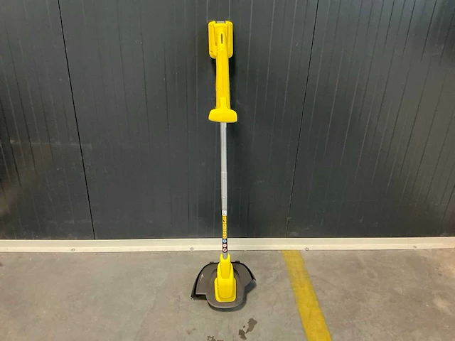 Kärcher ltr 18-25 battery kantemaaier - afbeelding 1 van  6