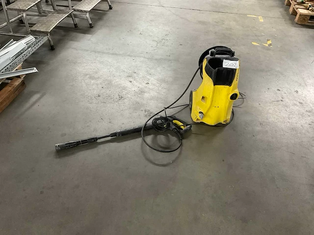 Kärcher premium full control k4 hogedrukreiniger - afbeelding 2 van  7