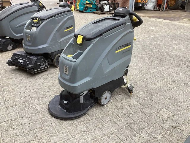 Kärcher professional b 40w vloerreiniger - afbeelding 1 van  8