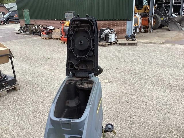 Kärcher professional b 40w vloerreiniger - afbeelding 7 van  8