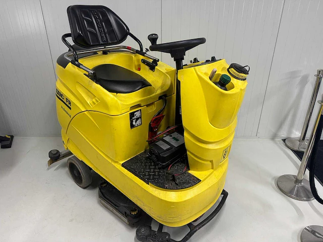 Kärcher professional b140r vloerreiniger - afbeelding 8 van  15