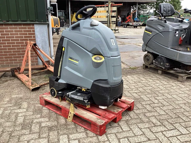 Kärcher professional b40 rs vloerreiniger - afbeelding 2 van  9