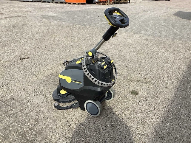 Kärcher professional bd 38/12 c vloerreiniger - afbeelding 2 van  7