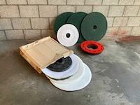 Kärcher professional bd 40/25 c zelfrijdende schrobmachine - afbeelding 5 van  15
