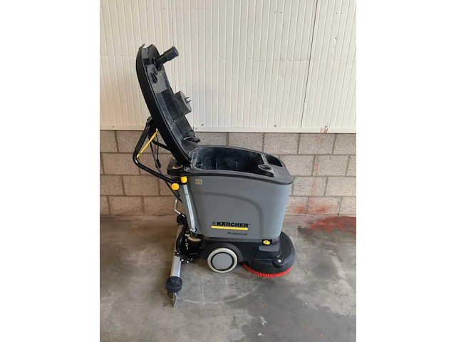Kärcher professional bd 40/25 c zelfrijdende schrobmachine - afbeelding 3 van  15