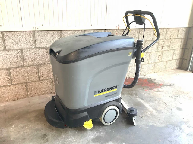 Kärcher professional bd 40/25 c zelfrijdende schrobmachine - afbeelding 1 van  15
