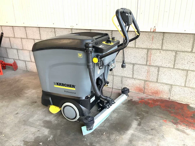 Kärcher professional bd 40/25 c zelfrijdende schrobmachine - afbeelding 9 van  15