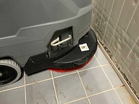 Karcher proffesional bd 43/35c vloerreiniger - afbeelding 2 van  11