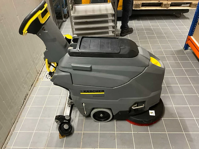 Karcher proffesional bd 43/35c vloerreiniger - afbeelding 5 van  11