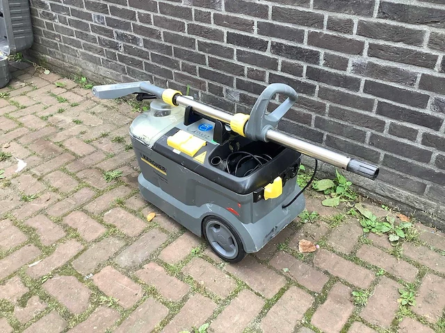 Karcher puzzi10/2 stoomreiniger - afbeelding 1 van  3