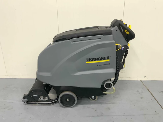 Karcher schrobmachine zelfrijdend - afbeelding 6 van  13