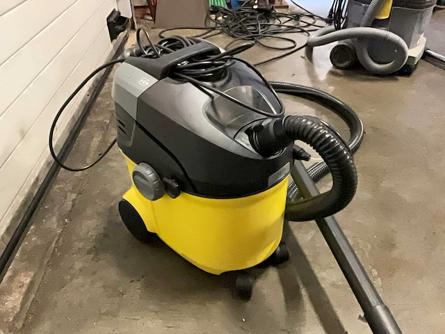 Karcher se 5.100 tapijtreiniger - afbeelding 4 van  6