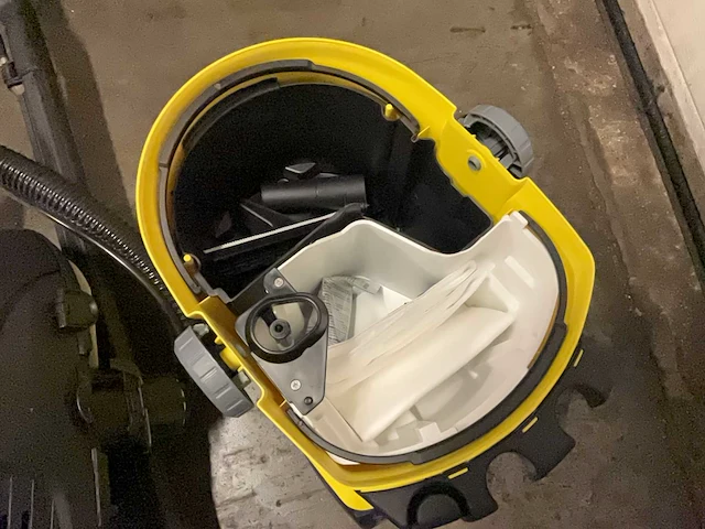 Karcher se 5.100 tapijtreiniger - afbeelding 6 van  6