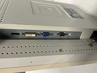 Karl storz - 200905 19 - touch screen monitor - afbeelding 2 van  3