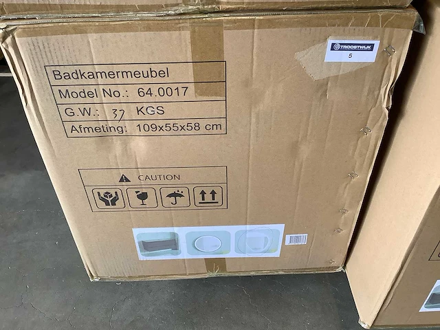 Karo - 64.0017 - badkamermeubel zonder wasbak met led spiegel - afbeelding 2 van  3