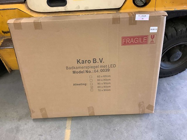 Karo - 64.0039 - badkamerspiegel 60x80 cm met led. - afbeelding 2 van  2