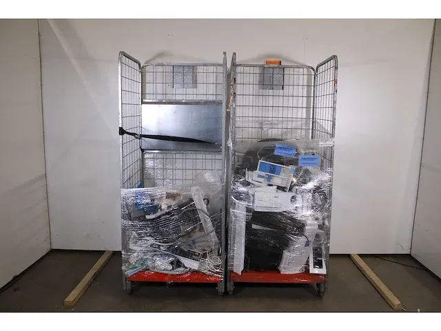 Karren met onderdelen wasmachines / drogers / vaatwassers - afbeelding 1 van  10