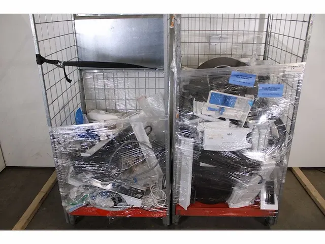 Karren met onderdelen wasmachines / drogers / vaatwassers - afbeelding 10 van  10