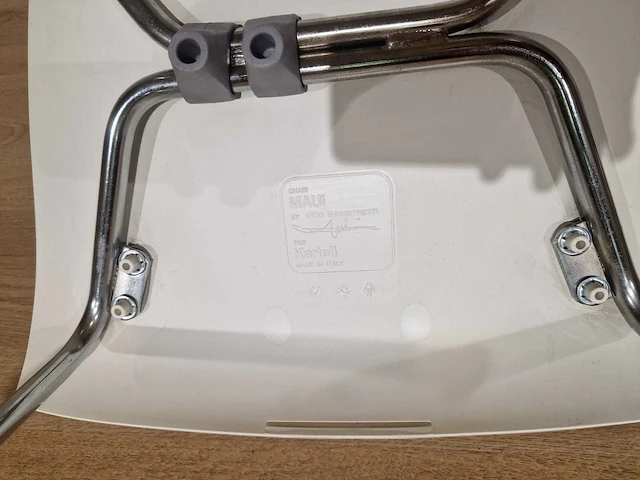 Kartell - maui - vico magistretti - eetkamerstoelen(4x) - afbeelding 6 van  13