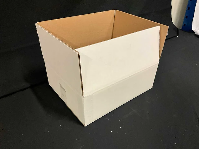 Kartonnen doos (260x) - afbeelding 3 van  5