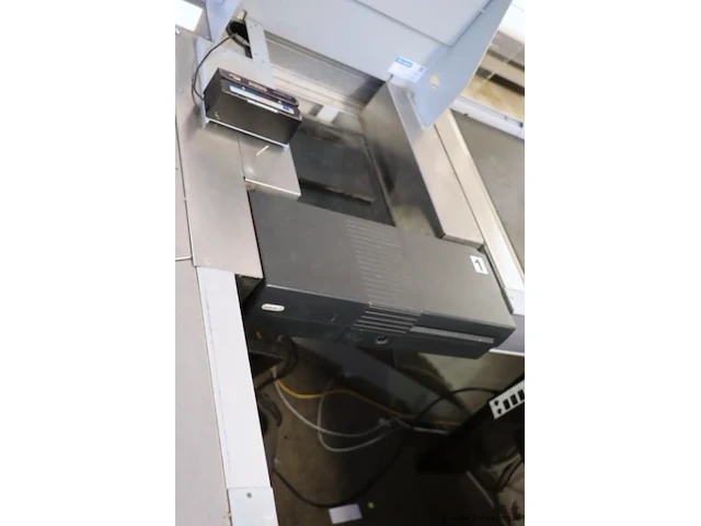 Kassa/balie met loopband - 330cm (l) x 65-120cm (b) x 92cm (h) - afbeelding 4 van  7