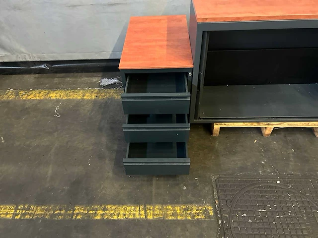 Kast (3x) - afbeelding 6 van  8