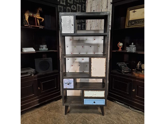 Kast chesterfield, chesterfield, meerkleurig - afbeelding 1 van  4