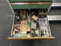 Kast met divers gereedschap - afbeelding 6 van  9