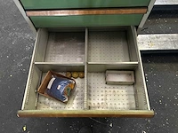 Kast met divers gereedschap - afbeelding 7 van  9