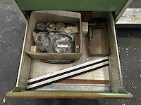 Kast met divers gereedschap - afbeelding 8 van  9