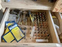 Kast met frezen, boren etc - afbeelding 12 van  13