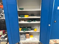Kast met inhoud (3x) - afbeelding 9 van  16