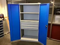 Kast met lades