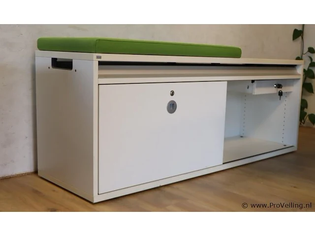 Kast met schuifdeuren - 140x43x54 cm - afbeelding 1 van  3
