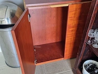 Kast met servies en glazen - afbeelding 3 van  12