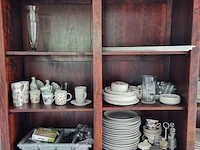 Kast met servies en glazen - afbeelding 12 van  12