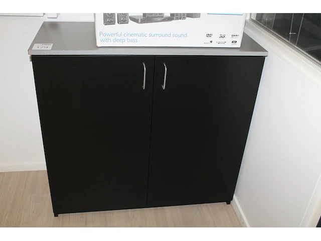 Kast met twee deuren. afmeting 96 x 41 x 90 cm - afbeelding 1 van  1