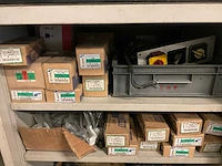 Kast met voorraad (2x) - afbeelding 3 van  18