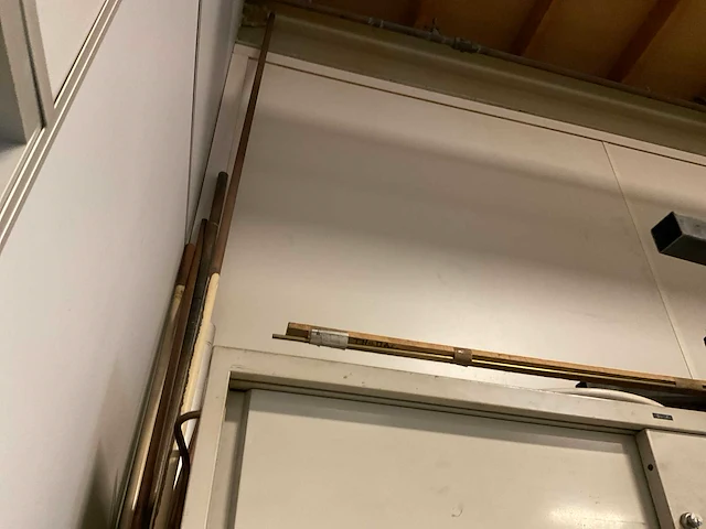 Kast met voorraad (2x) - afbeelding 8 van  18