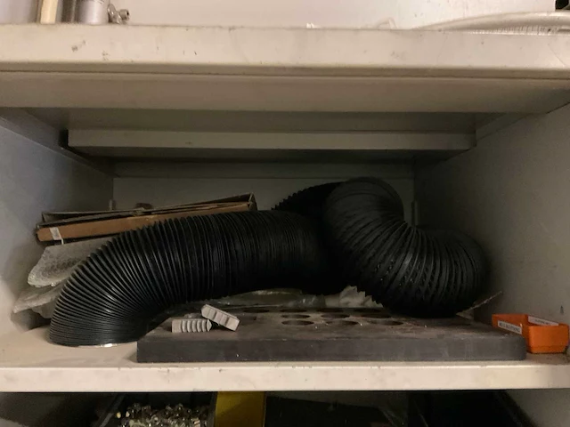 Kast met voorraad (2x) - afbeelding 15 van  18