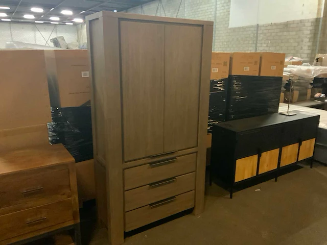 Kast - afbeelding 1 van  8