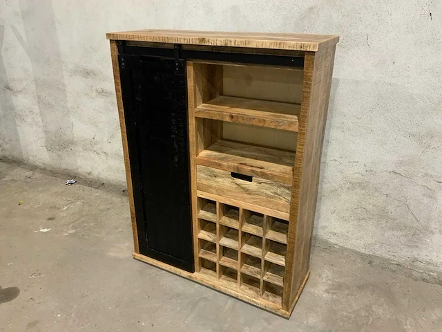 Kast - afbeelding 1 van  7