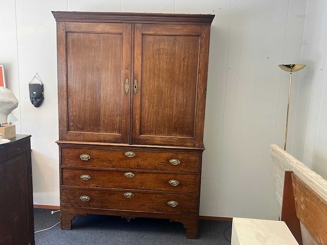 Kast - afbeelding 1 van  5