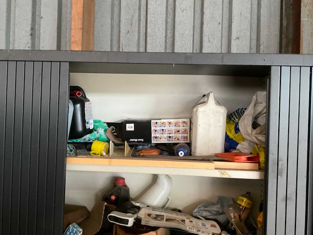 Kasten met diverse onderdelen, gereedschappen en accessoires - afbeelding 6 van  12