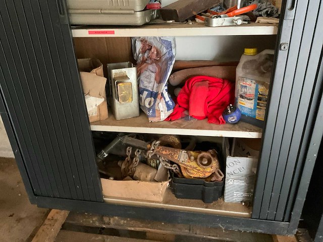 Kasten met diverse onderdelen, gereedschappen en accessoires - afbeelding 9 van  12