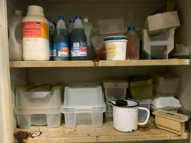 Kasten met inhoud - afbeelding 18 van  19