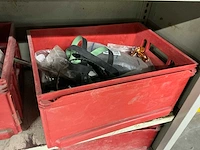 Kast/kist met onderdelen - afbeelding 4 van  14