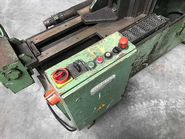 Kasto - 470 - ijzerzaagmachines - afbeelding 3 van  7